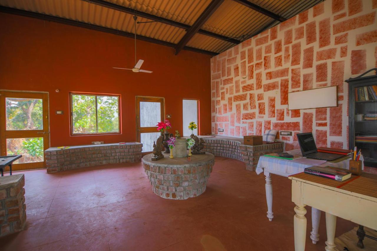 V Resorts Mahua Bagh Murud Nāndgaon Exterior foto